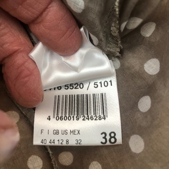 Sleeveless blouse - Picture 6 of 7